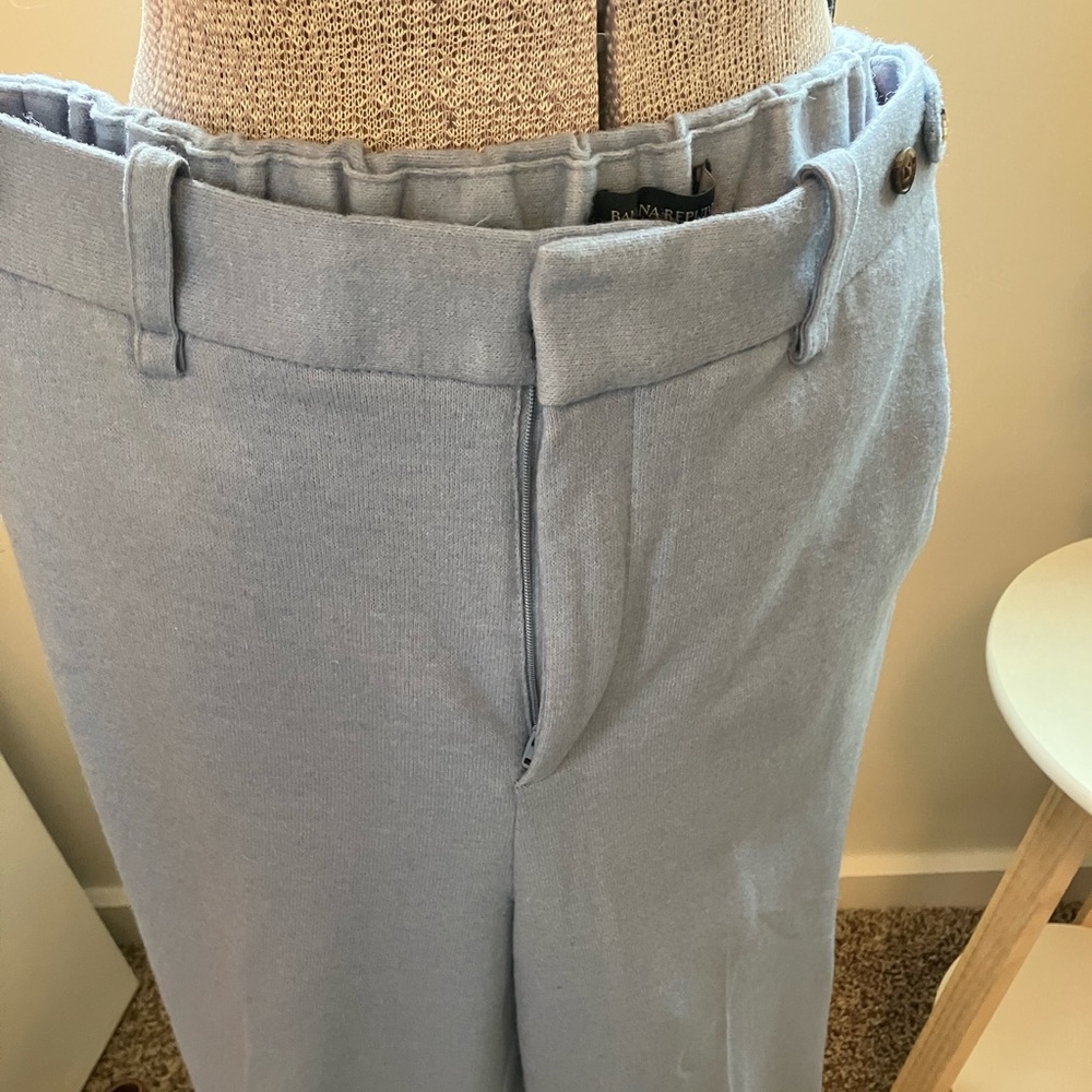 Banana Republic 100% wool blue trousers. Sz 14. Adjustable side button waist.
